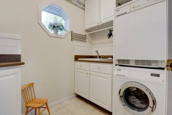 $462,000 | 2186 10th Street, Menominee, MI 49858