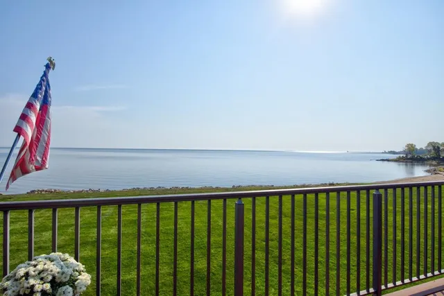 $462,000 | 2186 10th Street, Menominee, MI 49858