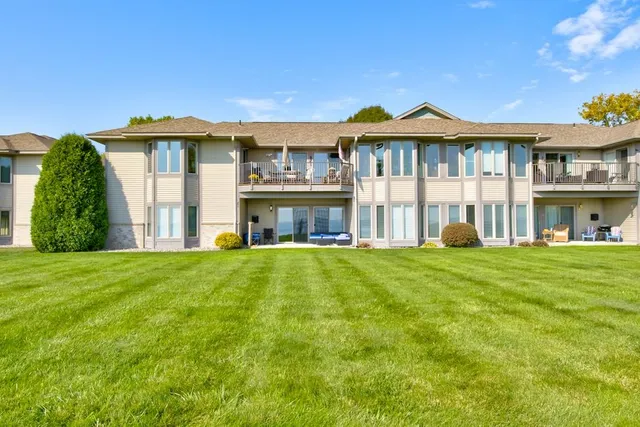 $462,000 | 2186 10th Street, Menominee, MI 49858