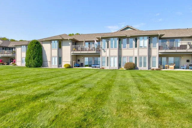 $462,000 | 2186 10th Street, Menominee, MI 49858