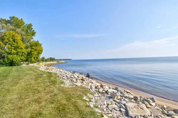 $462,000 | 2186 10th Street, Menominee, MI 49858