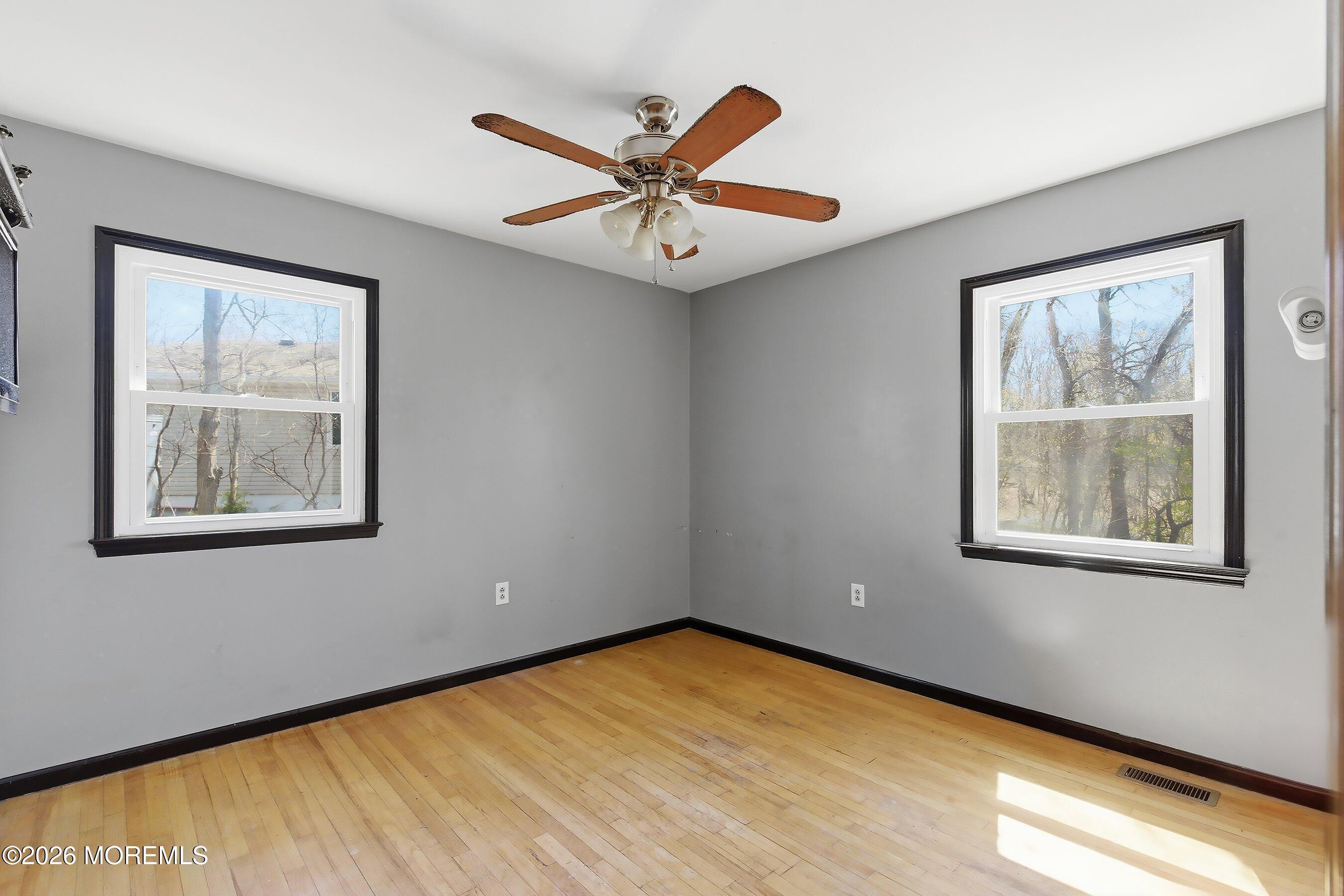 132 North Cooks Bridge Road Jackson, NJ 08527 - Photo 13 of 29 12-Bed 2