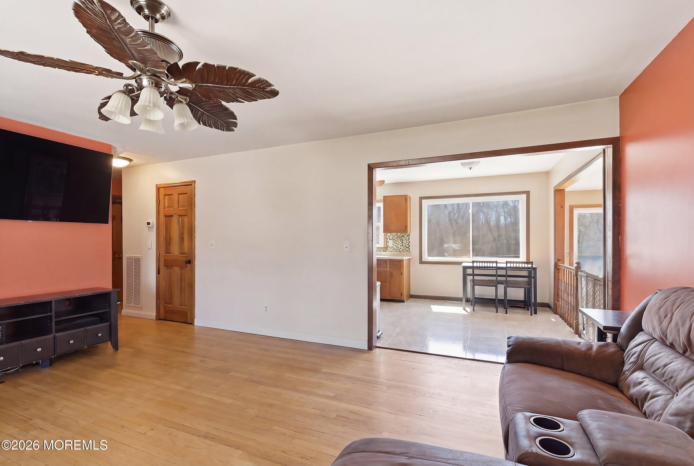 132 North Cooks Bridge Road Jackson, NJ 08527 - Photo 4 of 29 06-Living 2