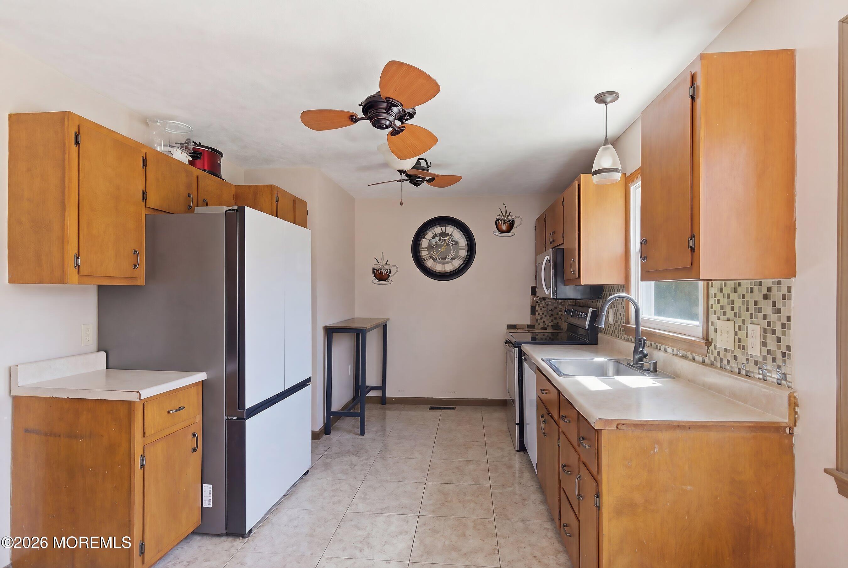 132 North Cooks Bridge Road Jackson, NJ 08527 - Photo 7 of 29 09-Kitchen 3