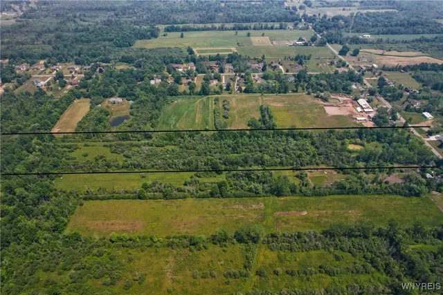 $235,000 | 8660 Wolcott Road, Clarence, NY 14032