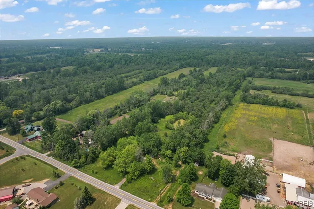 $235,000 | 8660 Wolcott Road, Clarence, NY 14032