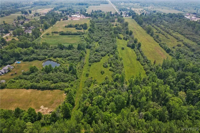 $235,000 | 8660 Wolcott Road, Clarence, NY 14032