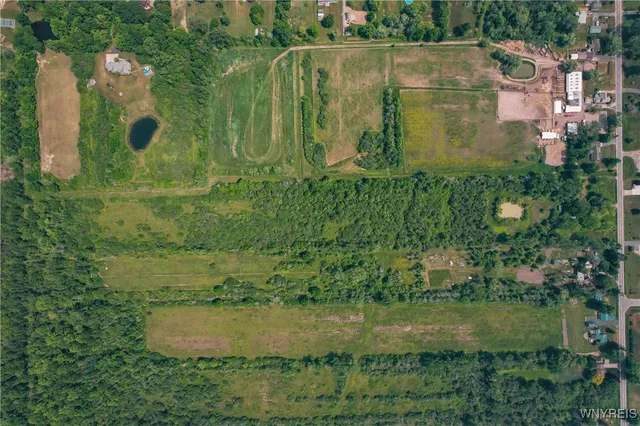 $235,000 | 8660 Wolcott Road, Clarence, NY 14032