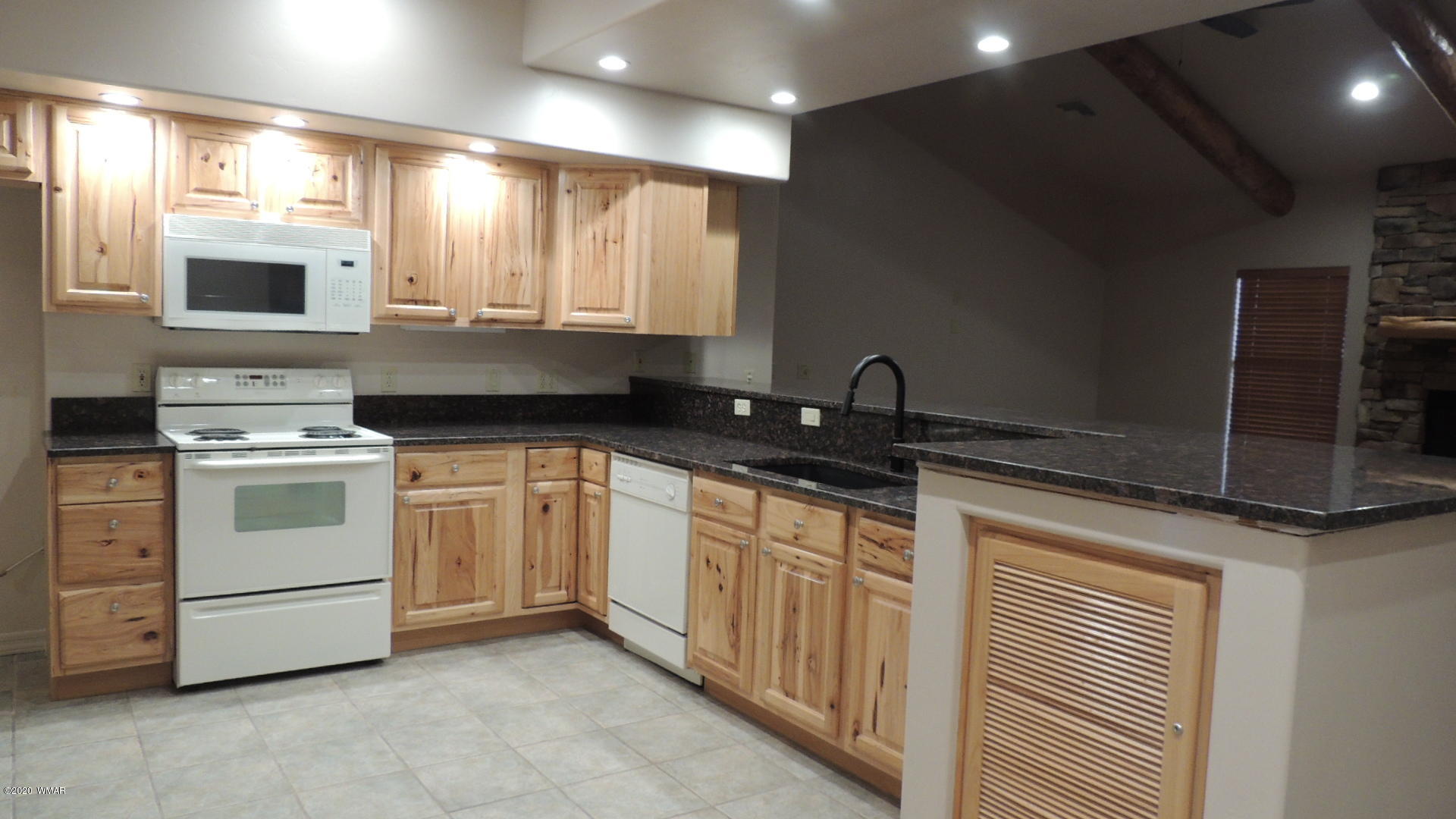 2558 Village Loop, Unit 18 Pinetop, AZ 85935 - Photo 13 of 37