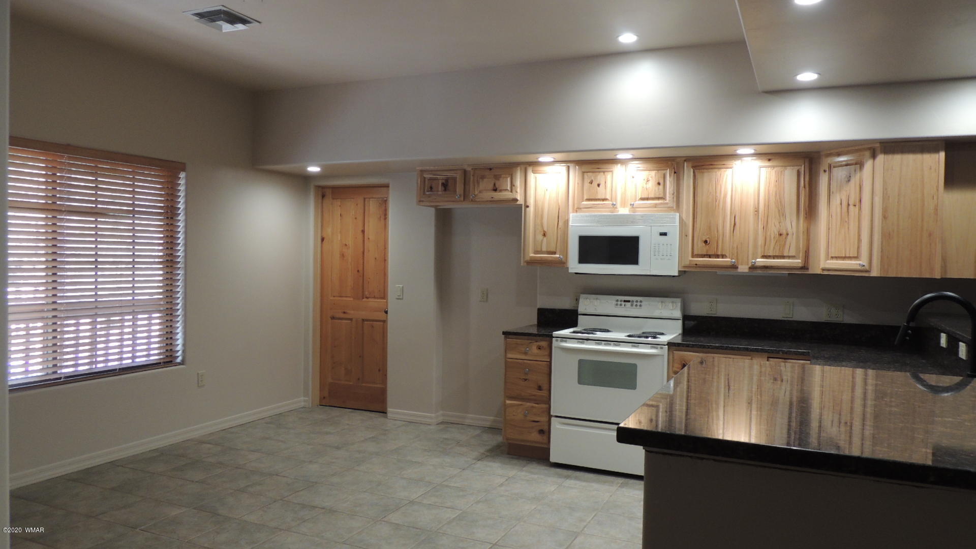 2558 Village Loop, Unit 18 Pinetop, AZ 85935 - Photo 14 of 37