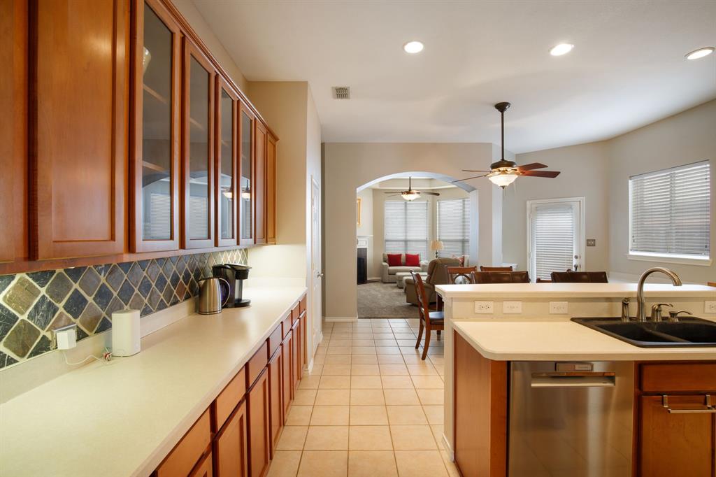 1670 Carson Lane Frisco, TX 75033 - Photo 11 of 40