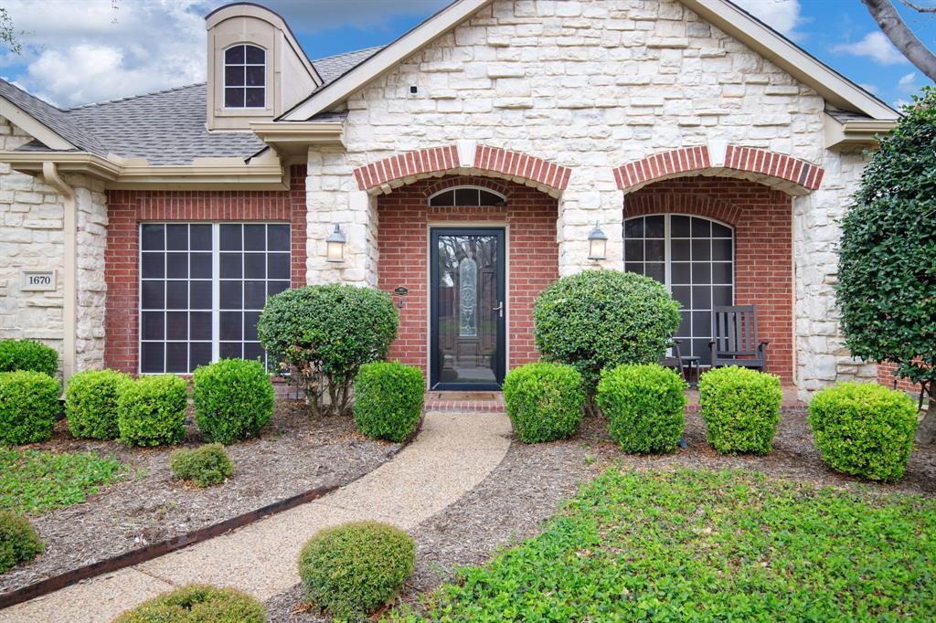 1670 Carson Lane Frisco, TX 75033 - Photo 3 of 40