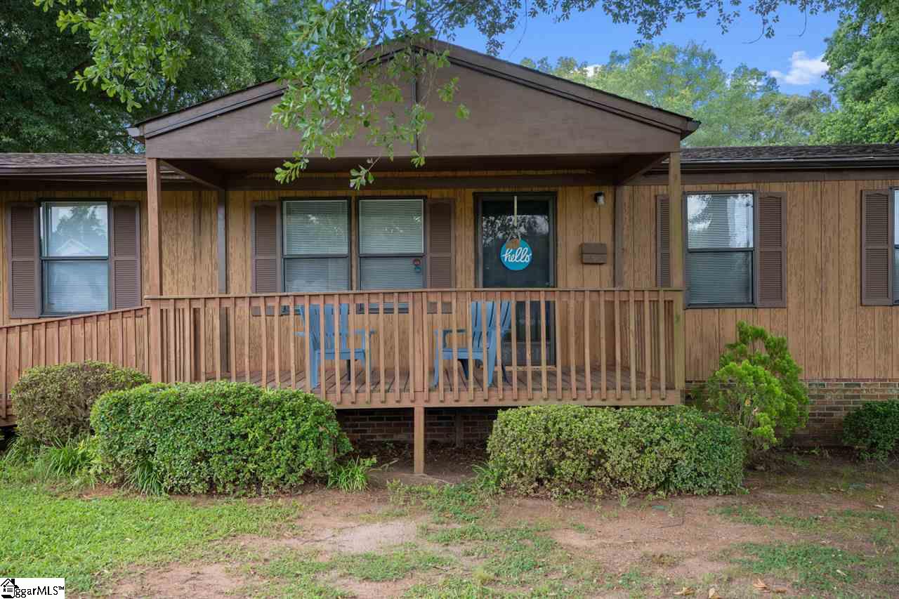 4503 Locust Hill Road Taylors, SC 29687 - Photo 3 of 23