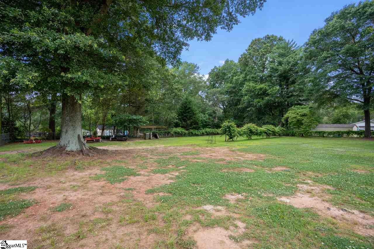 4503 Locust Hill Road Taylors, SC 29687 - Photo 4 of 23