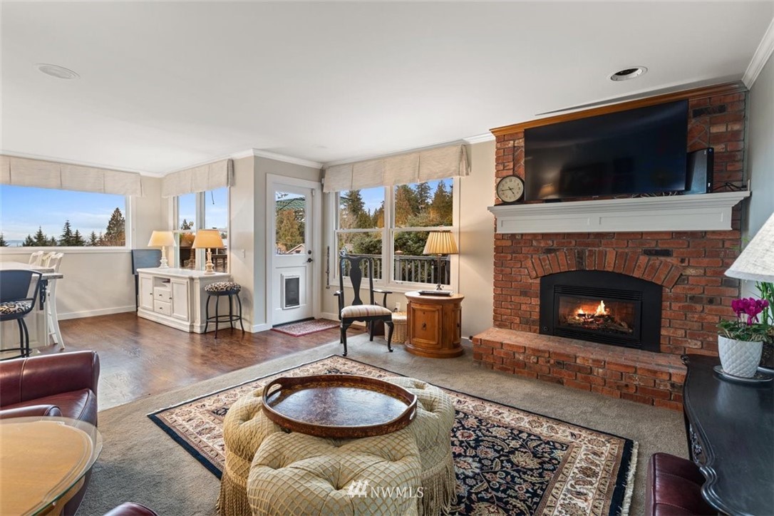 17926 Talbot Road Edmonds, WA 98026 - Photo 16 of 40