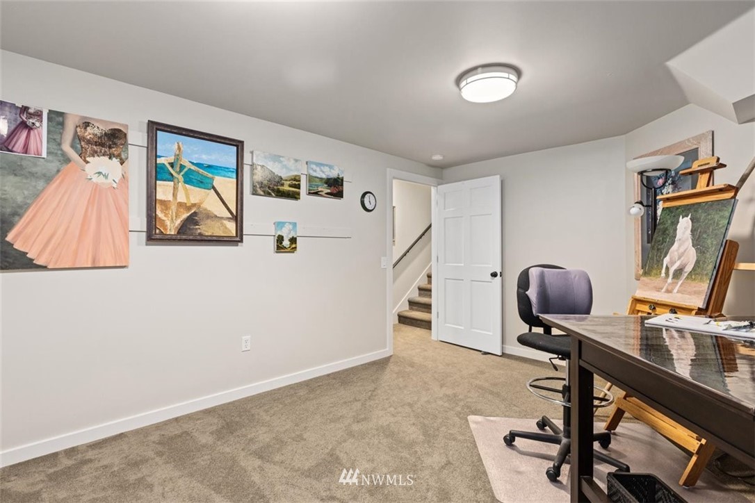 17926 Talbot Road Edmonds, WA 98026 - Photo 22 of 40