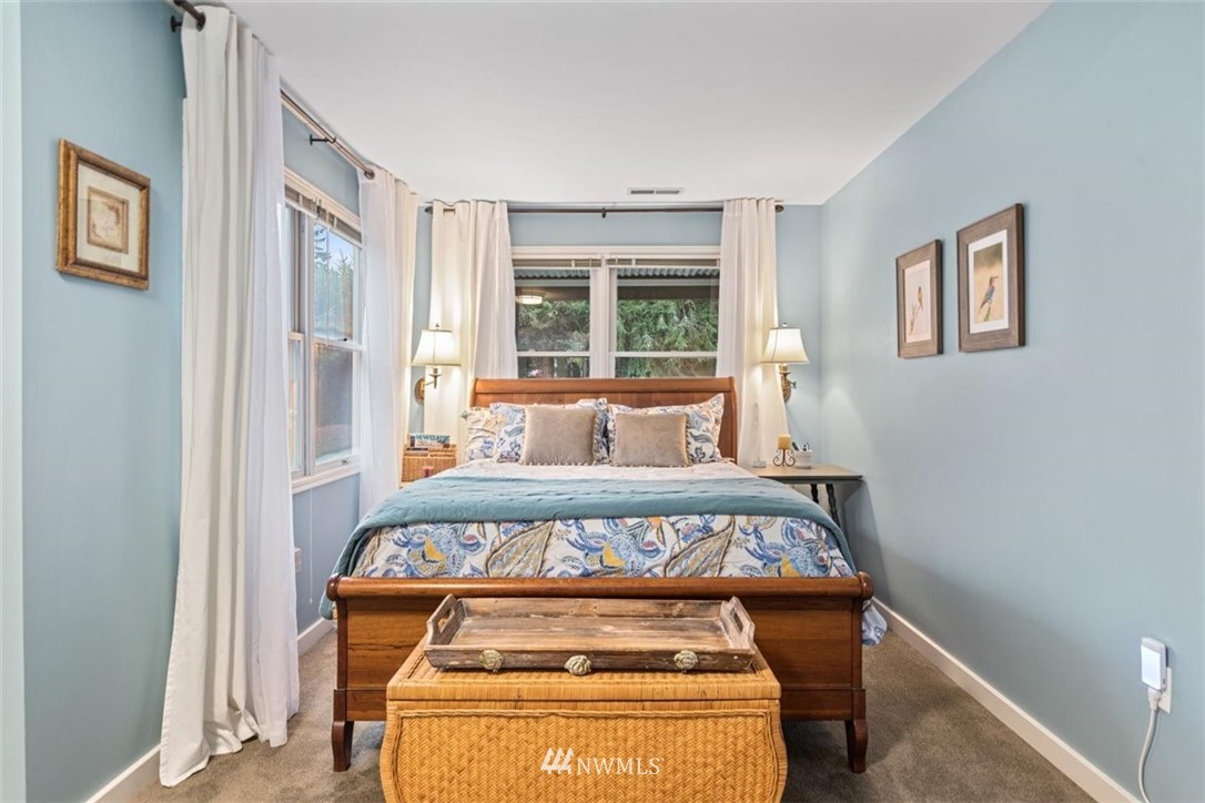 17926 Talbot Road Edmonds, WA 98026 - Photo 24 of 40