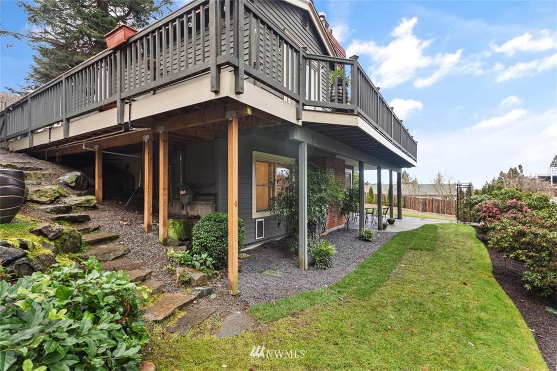 17926 Talbot Road Edmonds, WA 98026 - Photo 33 of 40