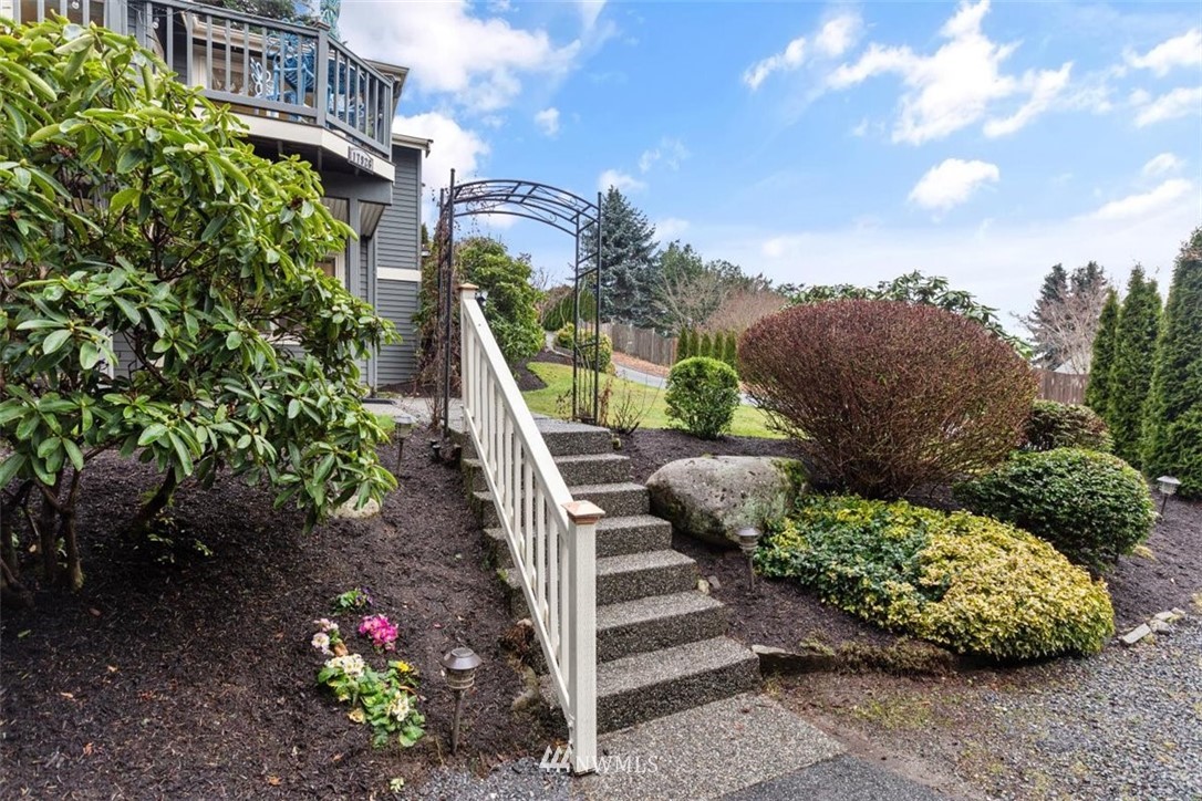 17926 Talbot Road Edmonds, WA 98026 - Photo 36 of 40