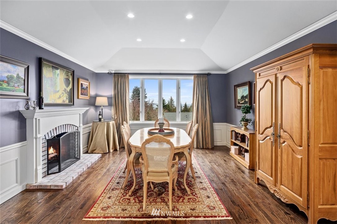 17926 Talbot Road Edmonds, WA 98026 - Photo 10 of 40