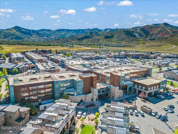 $595,000 | 1476 Newpark Boulevard, Unit 202, Park City, UT 84098