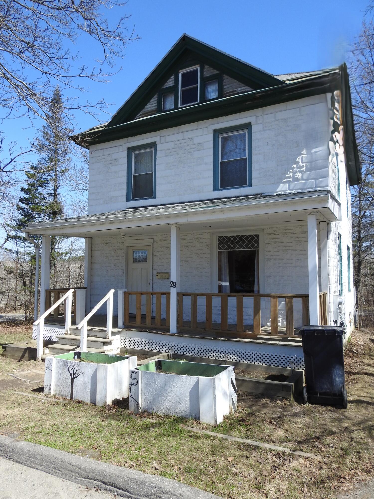 29 Princeton Street Bangor, ME 04401 - Photo 1 of 50 Front of House