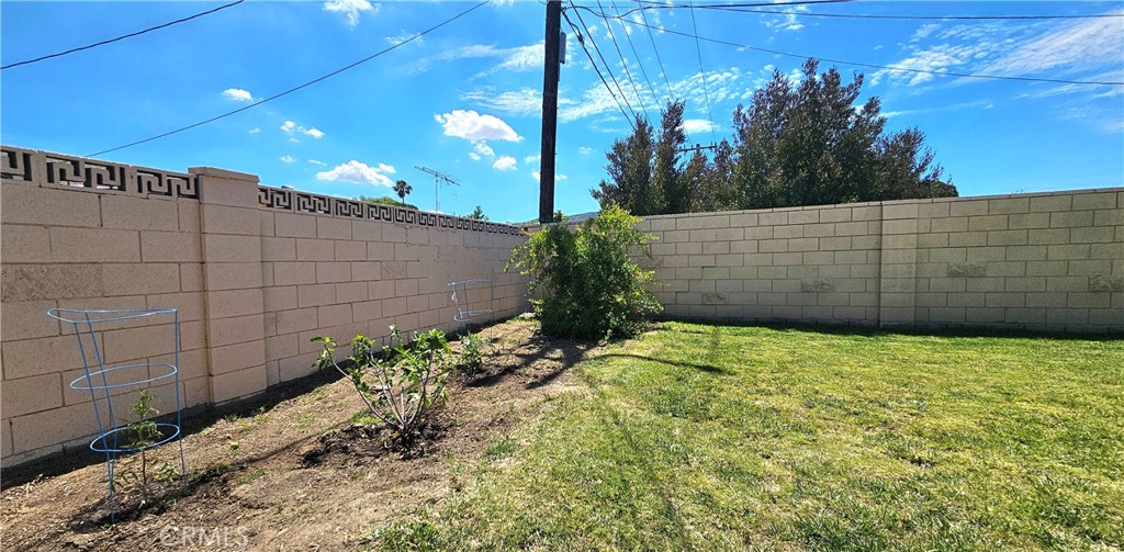 2092 Cutler Street Simi Valley, CA 93065 - Photo 26 of 34