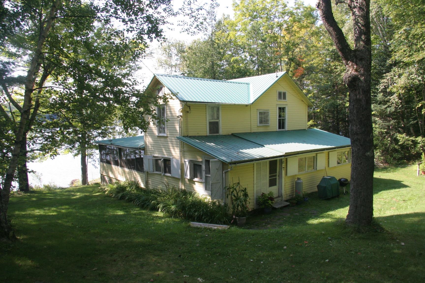 1506 Pageant Park Road Barton, VT 05822 - Photo 5 of 40