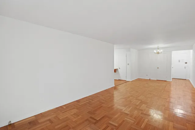 $549,000 | 330 East 80th Street, Unit 2A | Upper East Side