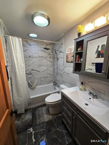 $519,000 | 355 Redwood Lane, Cheshire, CT 06410