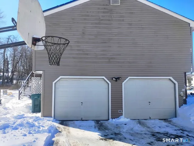 $519,000 | 355 Redwood Lane, Cheshire, CT 06410