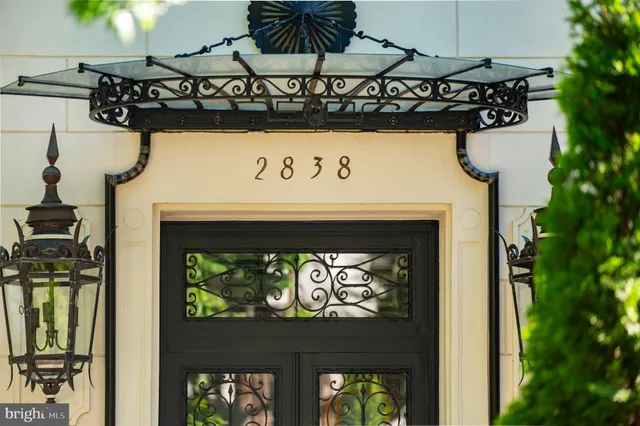 a close view of a sign board