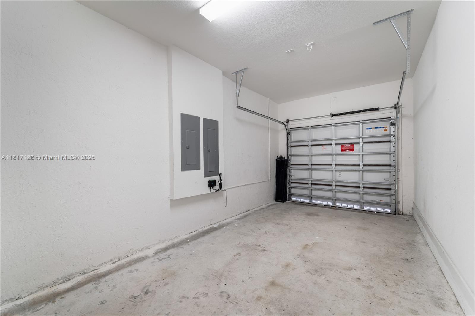 22938 Southwest 128th Place Miami, FL 33170 - Photo 28 of 39