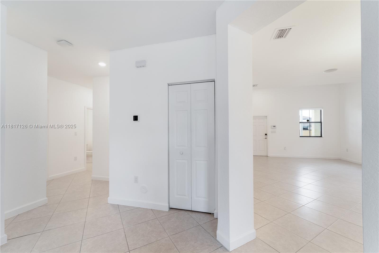 22938 Southwest 128th Place Miami, FL 33170 - Photo 10 of 39
