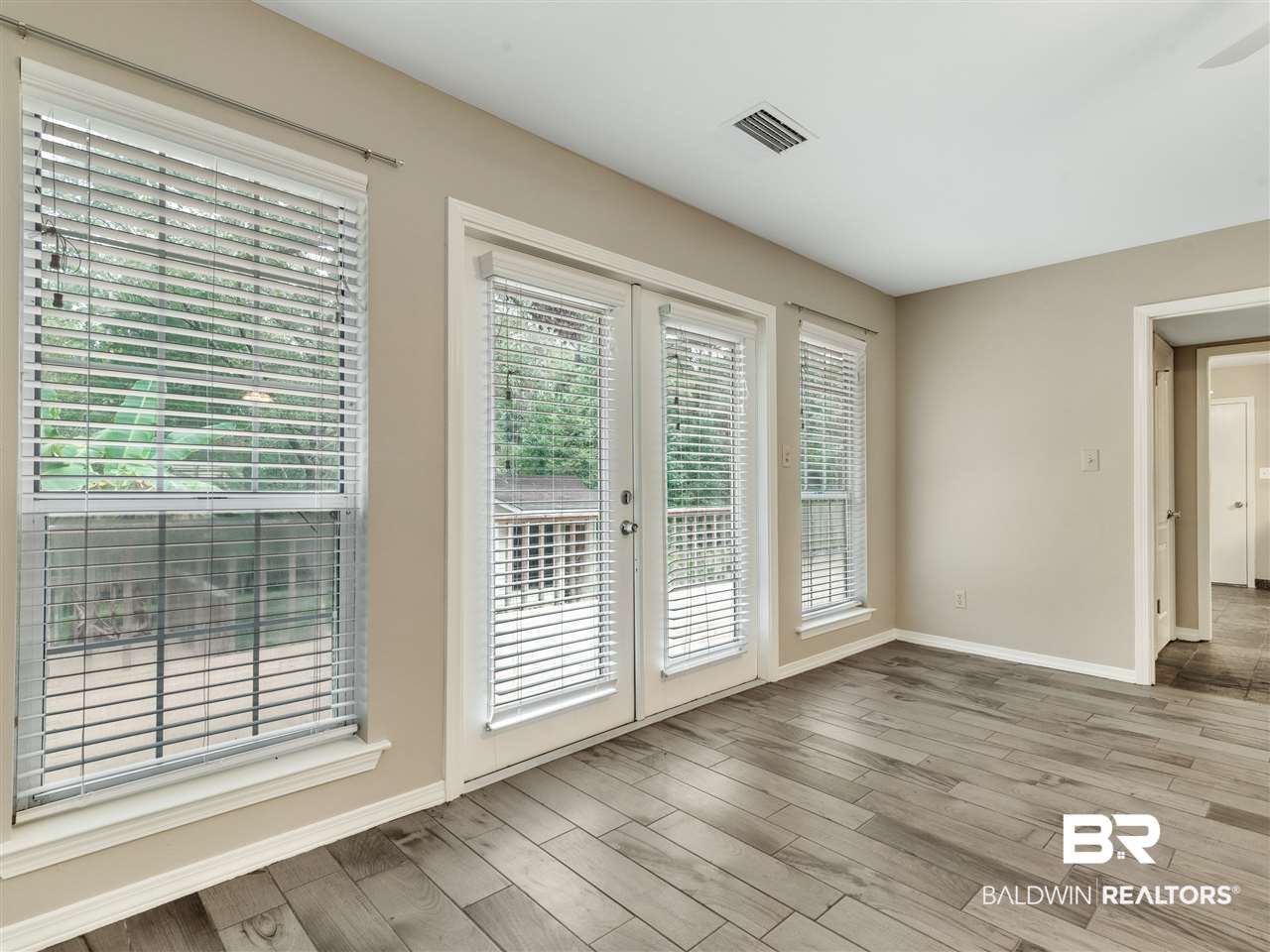 143 Richmond Road Daphne, AL 36526 - Photo 5 of 36