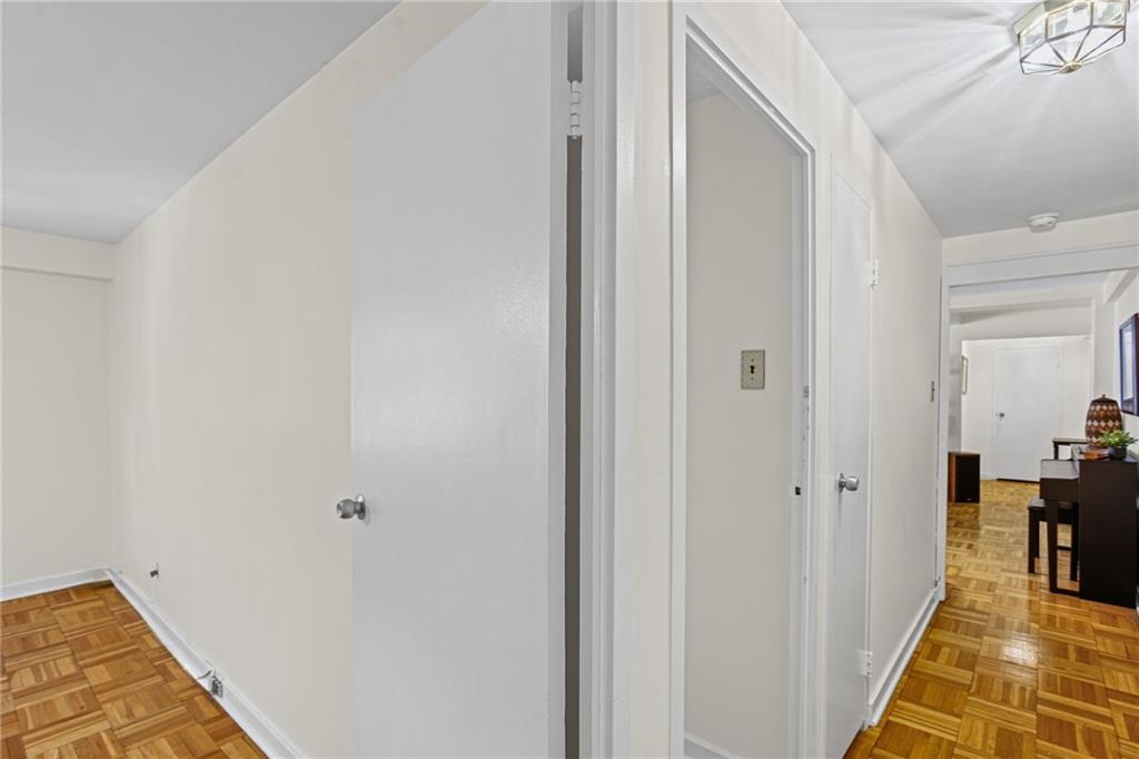 4601 Fifth Avenue, Unit 221 Pittsburgh, PA 15213 - Photo 21 of 44