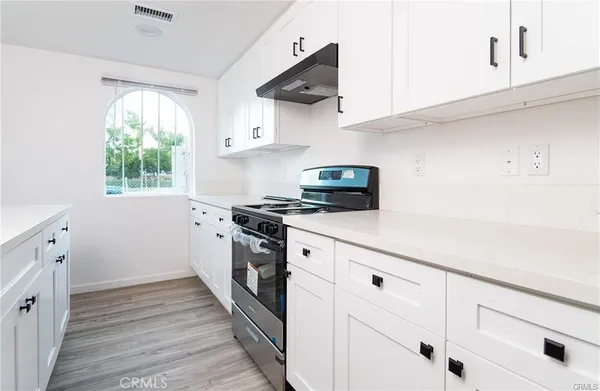 $749,000 | 5526 East Los Angeles Avenue, Unit 4, Simi Valley, CA 93063