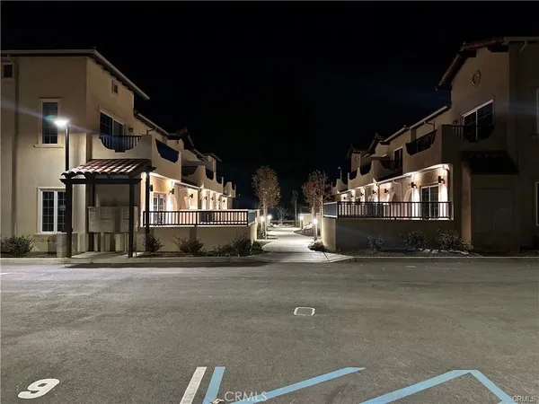$749,000 | 5526 East Los Angeles Avenue, Unit 4, Simi Valley, CA 93063
