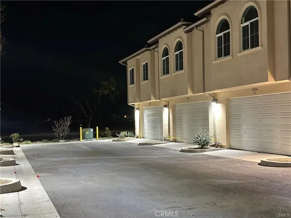 $749,000 | 5526 East Los Angeles Avenue, Unit 4, Simi Valley, CA 93063