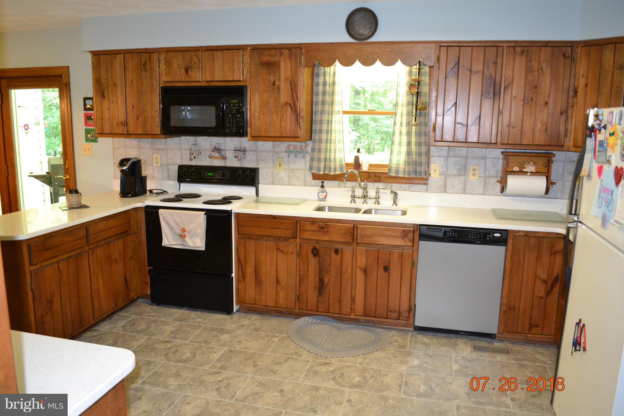 2582 Pleasant Hill Road Hanover, PA 17331 - Photo 11 of 30 Kitchen