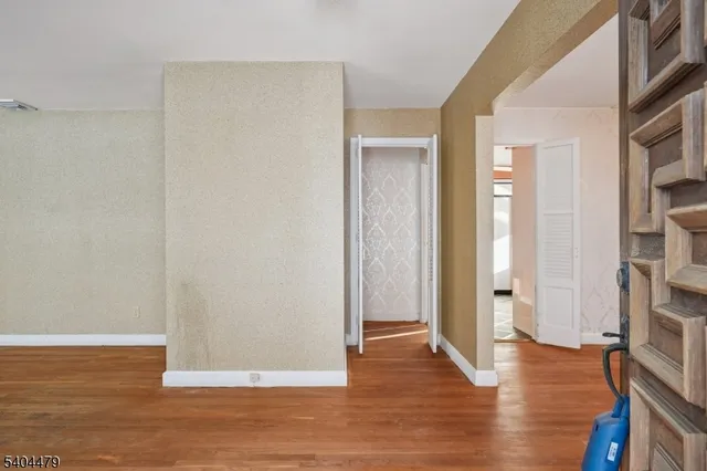 $750,000 | 28 Shunpike Road, Summit, NJ 07901