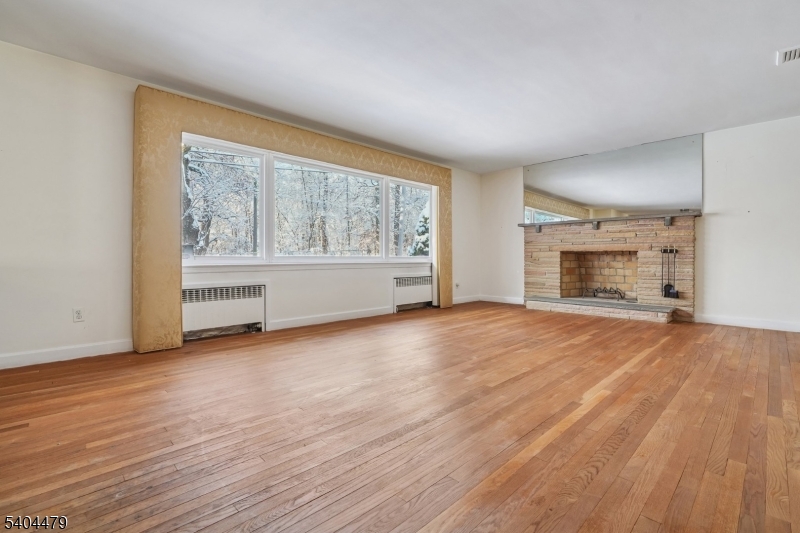 28 Shunpike Road Summit, NJ 07901 - Photo 4 of 24