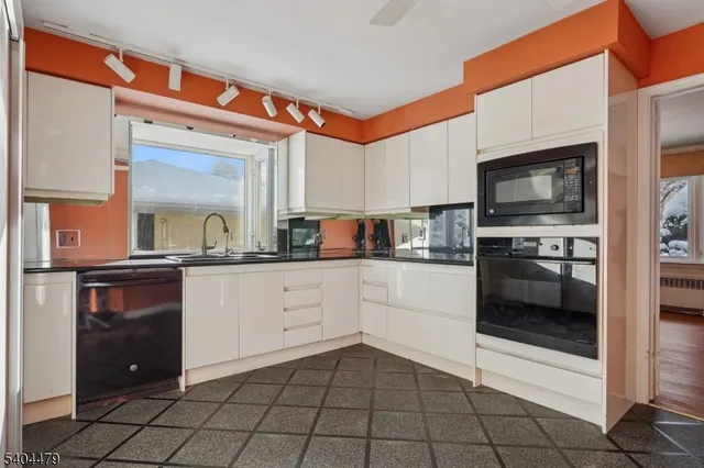 $750,000 | 28 Shunpike Road, Summit, NJ 07901