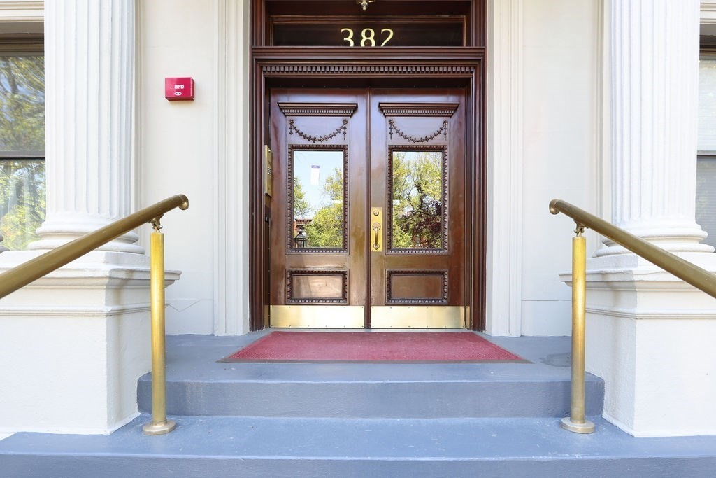 382 Commonwealth Avenue, Unit 24 Boston, MA 02215 - Photo 30 of 36 a view of front door of the house