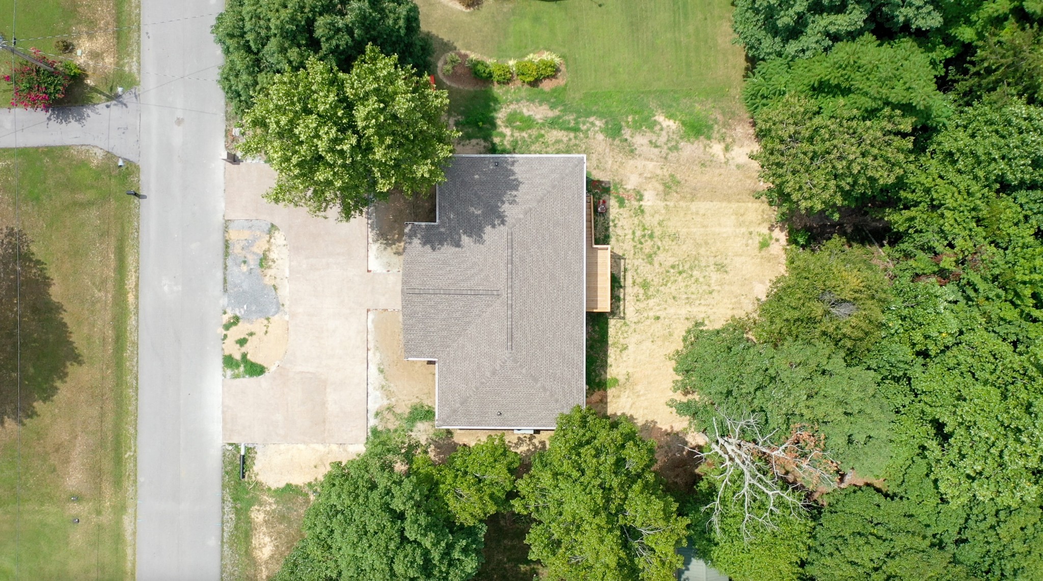 266 Lake Forrest Road Lynchburg, TN 37352 - Photo 10 of 40 an aerial view of a house with a yard