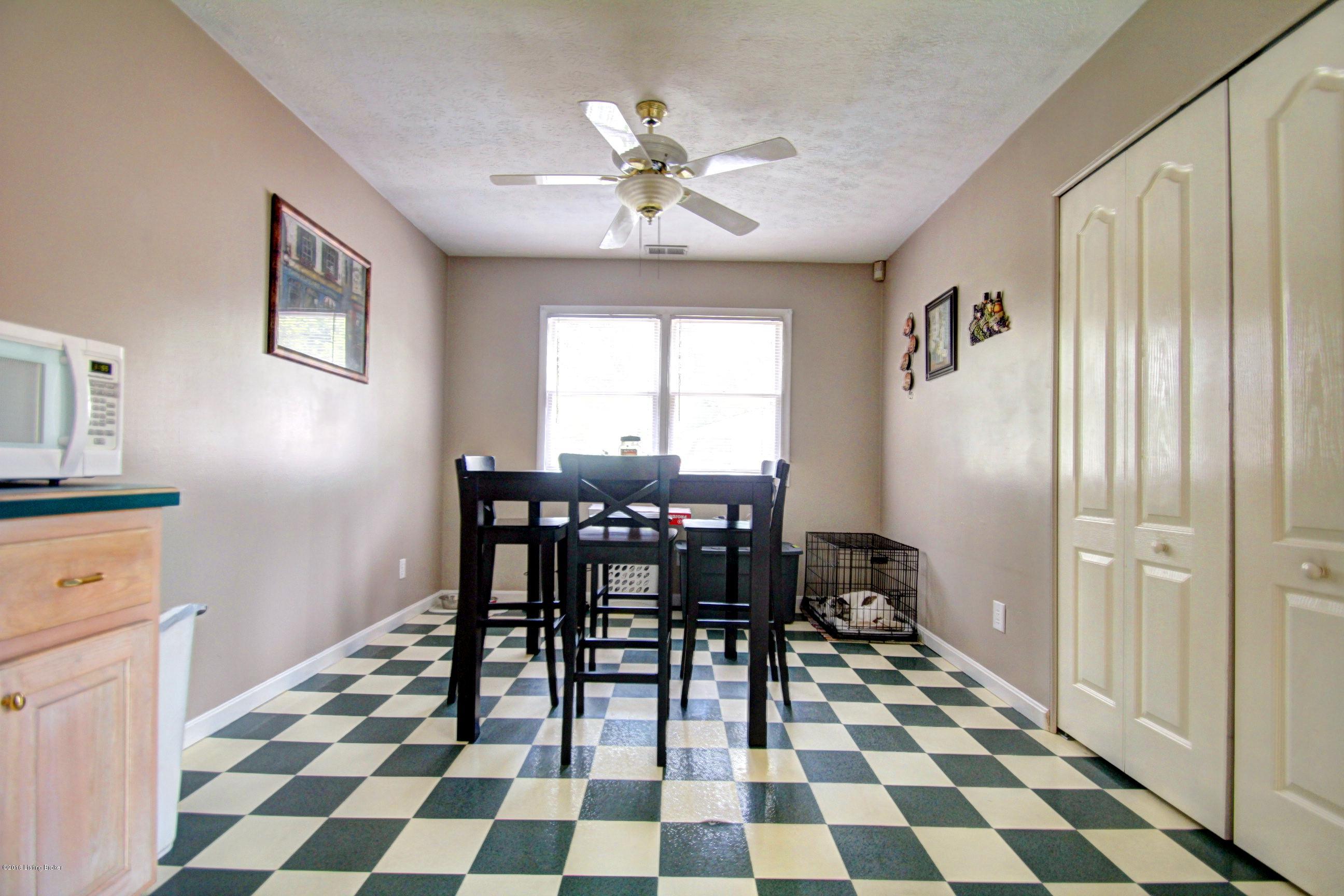 6705 Barbrook Road Louisville, KY 40258 - Photo 12 of 25 12