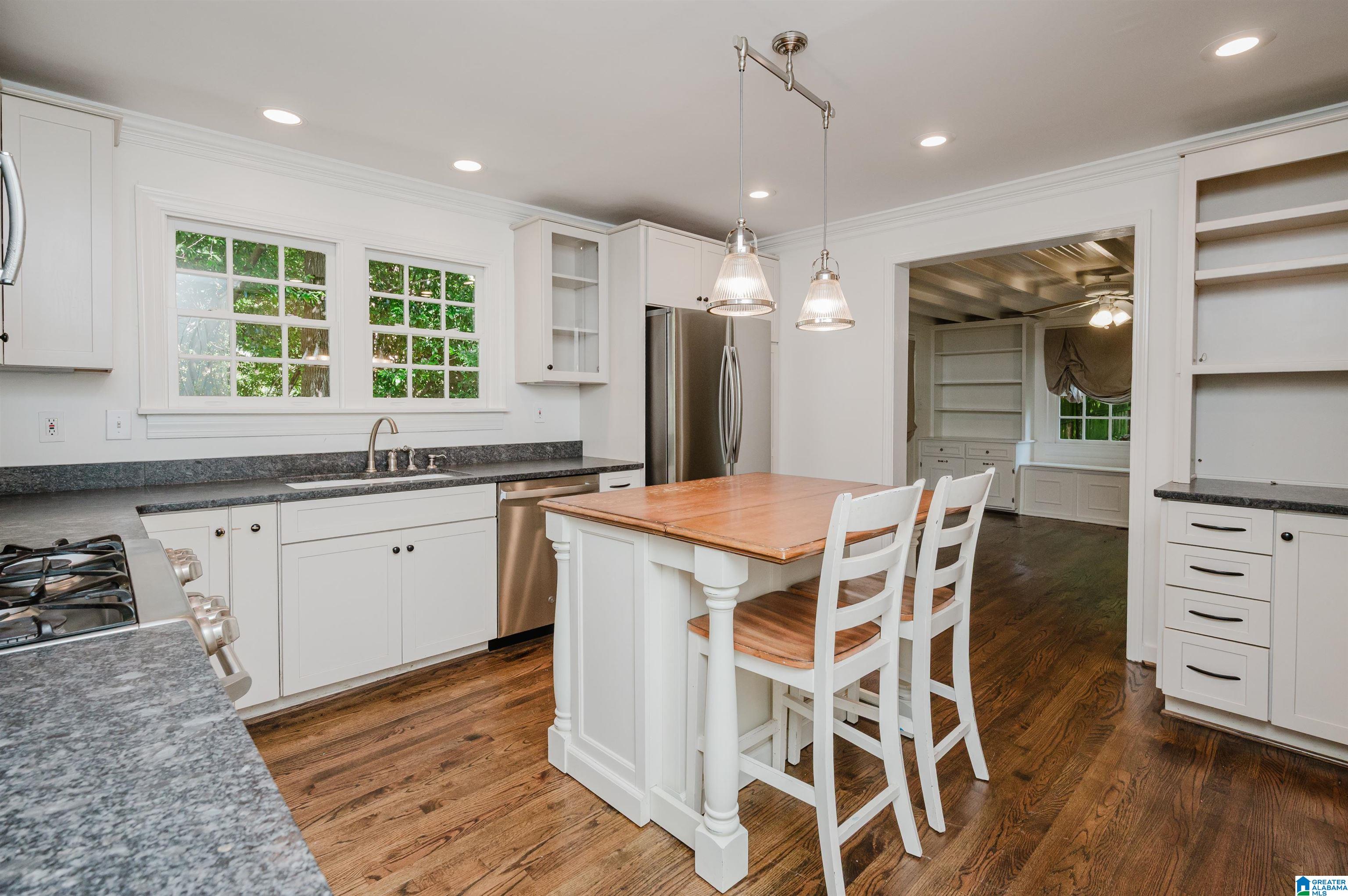 2012 Chestnut Road Birmingham, AL 35216 - Photo 15 of 48