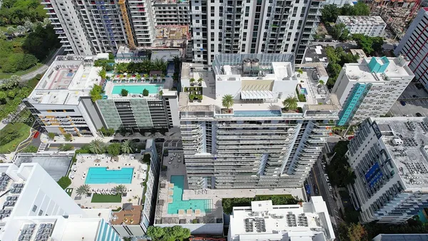 a picture of city view