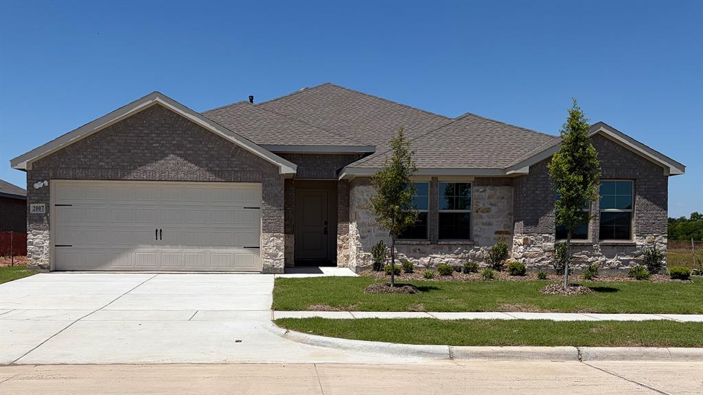 2007 Reveille Way Terrell, TX 75160 - Photo 1 of 31 a front view of house with yard