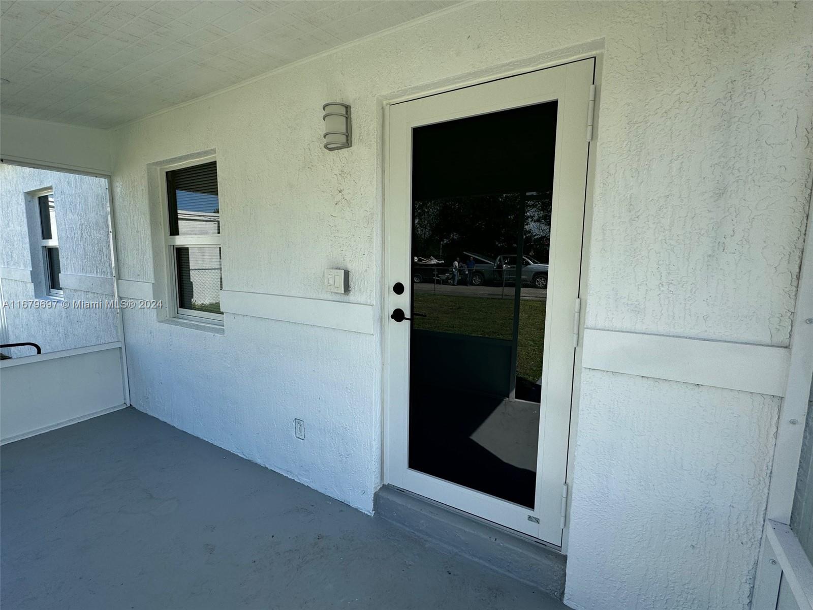 1830 Service Road Opa-Locka, FL 33054 - Photo 5 of 39